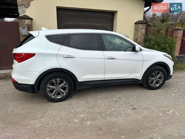 Авто Hyundai Santa Fe 2014 № 8189088