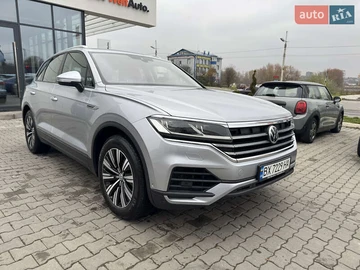 Авто Volkswagen Touareg 2019 № 8189364
