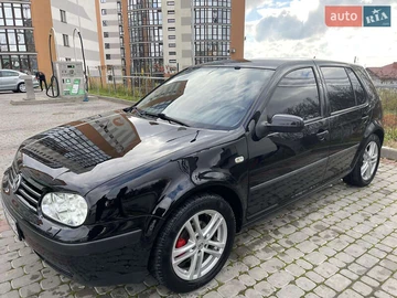 Авто Volkswagen Golf 2000 № 8189445