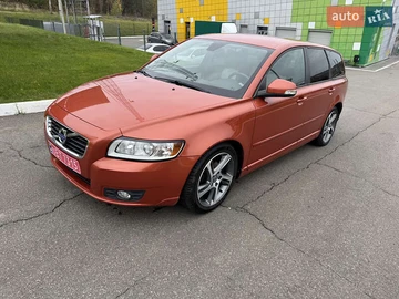 Авто Volvo V50 2011 № 8189709