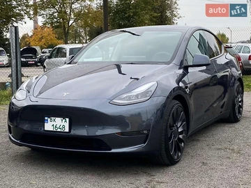 Авто Tesla Model Y 2023 № 8190097