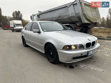 Авто BMW 5 Series 2000 № 8190313