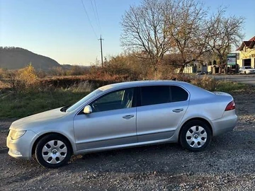Авто Skoda Superb 2012 № 8190494