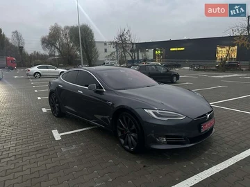 Авто Tesla Model S 2018 № 8190954
