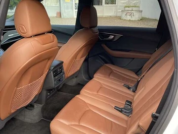Авто Audi Q7 2023 № 8191104