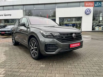 Авто Volkswagen Touareg 2023 № 8191111