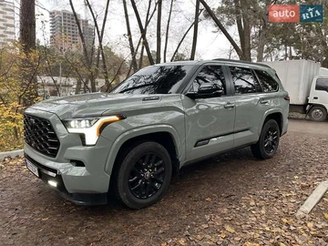 Авто Toyota Sequoia 2023 № 8191116