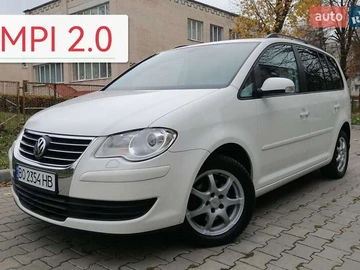 Авто Volkswagen Touran 2009 № 8191396