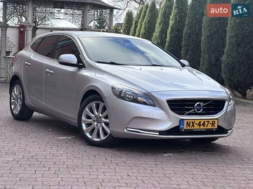 Авто Volvo V40 2014 № 8191579