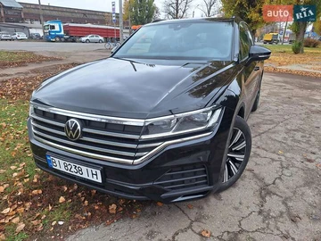 Авто Volkswagen Touareg 2024 № 8192140