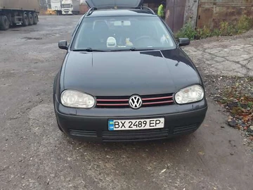 Авто Volkswagen Golf 2002 № 8192577