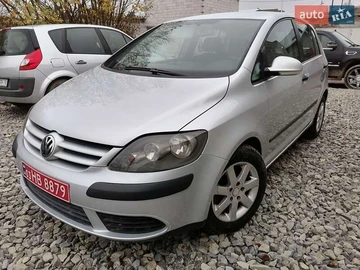 Авто Volkswagen Golf Plus 2005 № 8192591