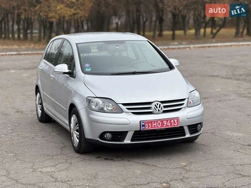 Авто Volkswagen Golf Plus 2007 № 8192611