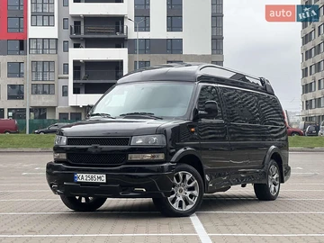 Авто Chevrolet Express 2022 № 8192983