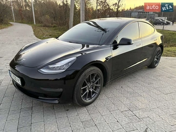 Авто Tesla Model 3 2019 № 8193256