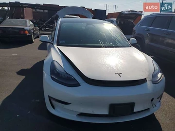 Авто Tesla Model 3 2021 № 8193262