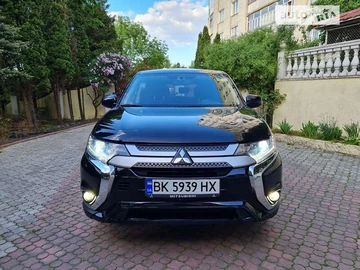Авто Mitsubishi Outlander 2019 № 8193276