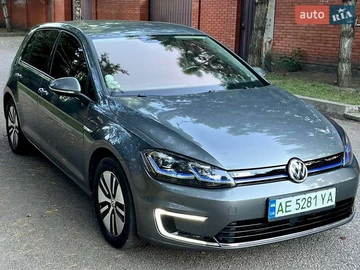 Авто Volkswagen E-Golf 2019 № 8193676