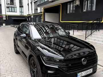Авто Volkswagen Touareg 2022 № 8193936