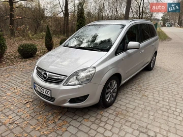 Авто Opel Zafira 2010 № 8194215