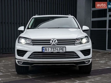 Авто Volkswagen Touareg 2016 № 8194764