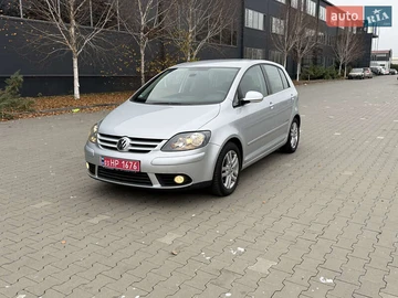 Авто Volkswagen Golf Plus 2009 № 8195043
