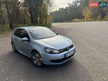Авто Volkswagen Golf 2010 № 8195053