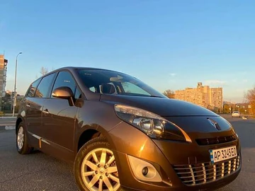 Авто Renault Scenic 2010 № 8195057