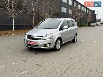 Авто Opel Zafira 2013 № 8195085