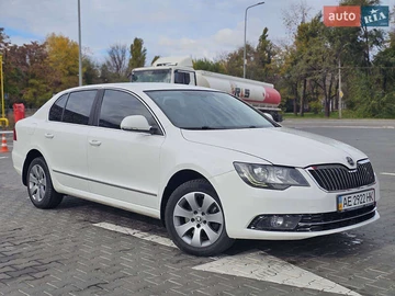 Авто Skoda Superb 2013 № 8195216
