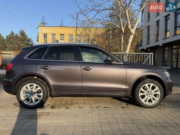 Авто Audi Q5 2010 № 8195301