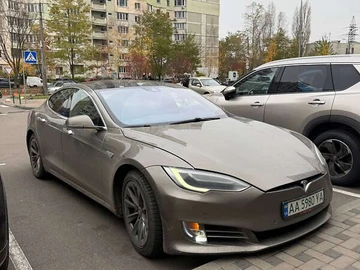 Авто Tesla Model S 2016 № 8195432