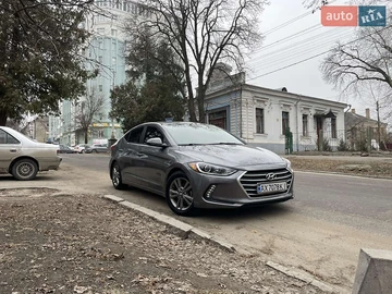 Авто Hyundai Elantra 2018 № 8195944