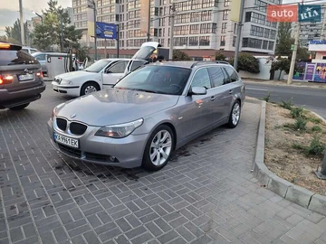 Авто BMW 5 Series 2004 № 8196013