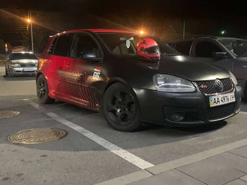 Авто Volkswagen Golf 2006 № 8196089