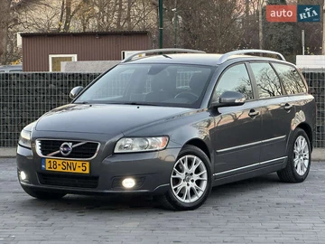 Авто Volvo V50 2011 № 8196355