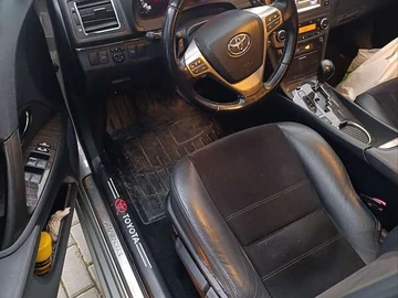 Авто Toyota Avensis 2013 № 8196672