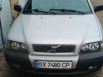 Авто Volvo V40 2001 № 8196779