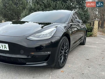 Авто Tesla Model 3 2019 № 8197036