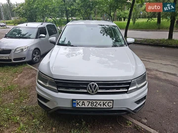 Авто Volkswagen Tiguan 2018 № 8197042
