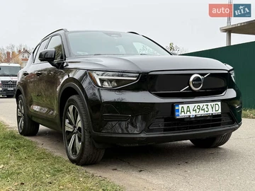 Авто Volvo Xc40 2023 № 8197071