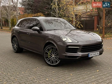Авто Porsche Cayenne 2018 № 8197082