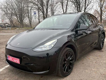 Авто Tesla Model Y 2023 № 8197384