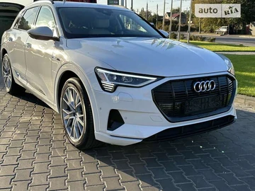 Авто Audi E-Tron 2020 № 8197414