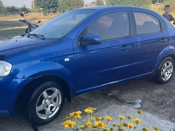 Авто Chevrolet Aveo 2010 № 8197424
