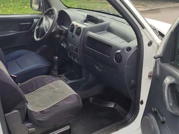 Авто Peugeot Partner 2005 № 8197438