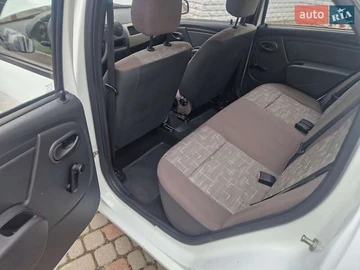 Авто Renault Logan 2012 № 8197470