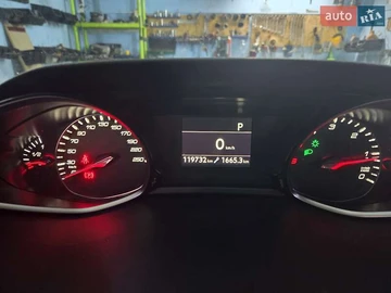 Авто Peugeot 308 2015 № 8197697
