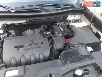 Авто Mitsubishi Outlander 2017 № 8197724