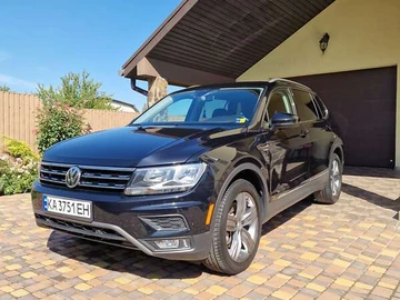 Авто Volkswagen Tiguan 2020 № 8197837